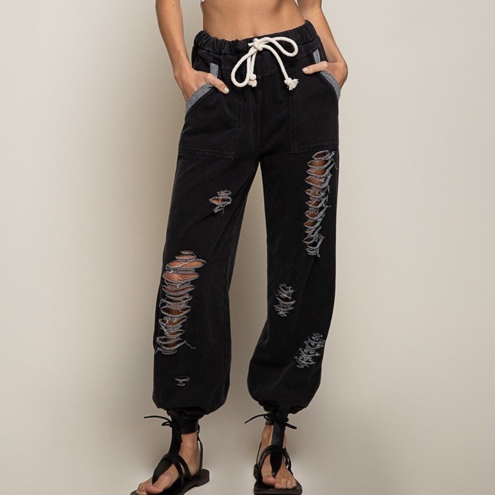 Distressed jogger pants